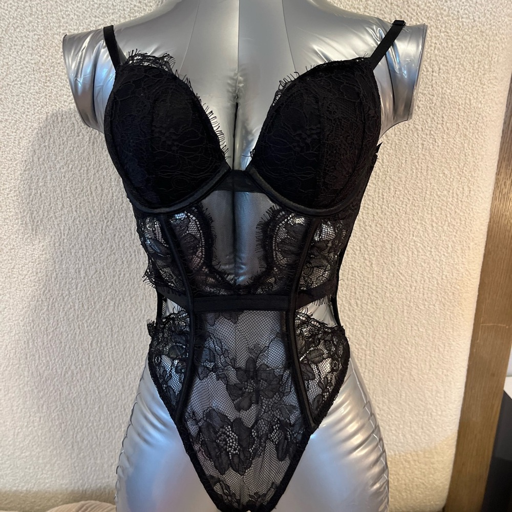 Victoria's Secret Black Lace Bra
